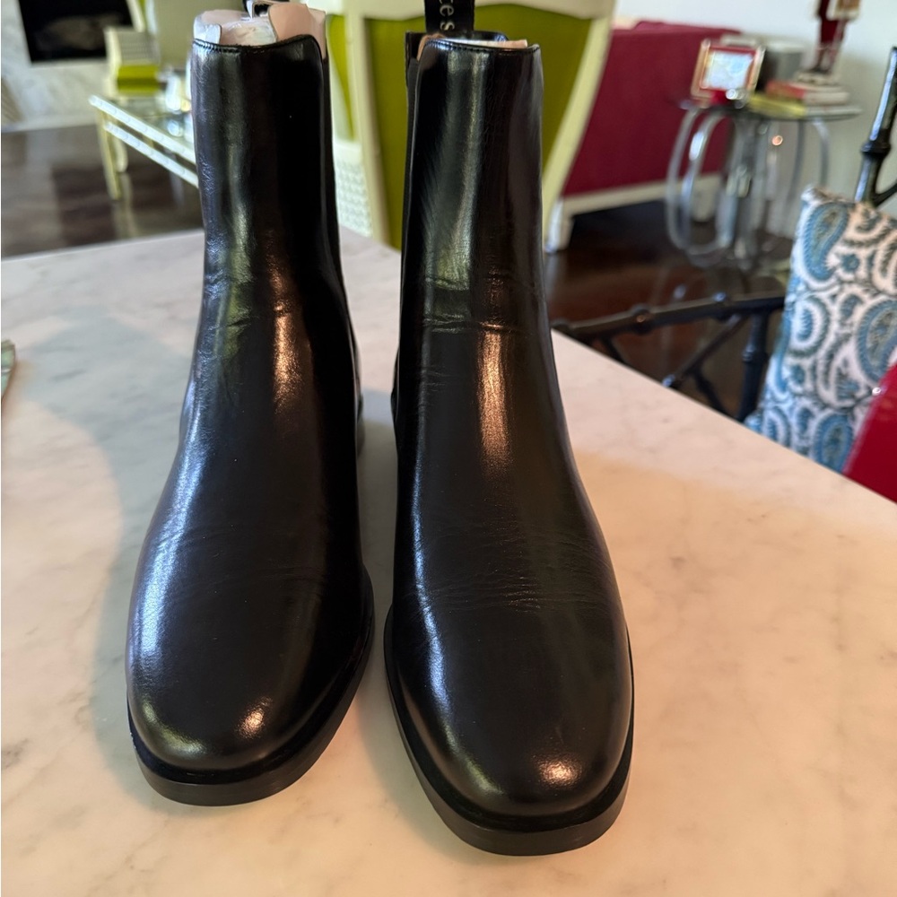 Kate Soade Black Leather Boots size 8